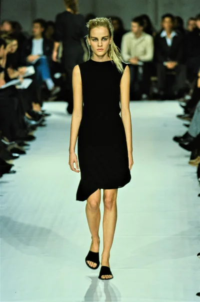 Look 25
